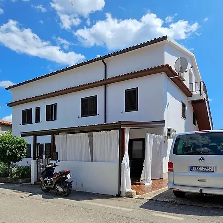 Benjamin Apartamento Novigrad Istria
